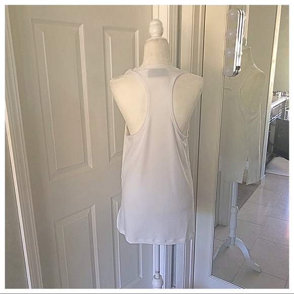 Tank never worn washed once - Picture 2 of 2